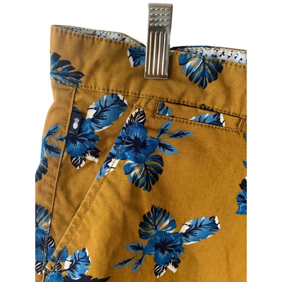 DENIM & FLOWER Ricky Singh Gold + Blue Hibiscus Print Men's Shorts NWOT Size 38 - Picture 5 of 8